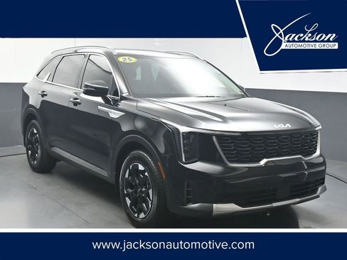 Used 2025 Kia Sorento S w/ Panoramic Sunroof Package FWD image 1