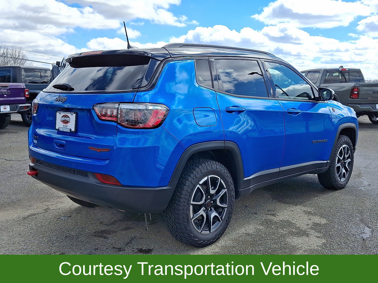 New 2026 Jeep Compass Trailhawk w/ Sun, Sound & Navigation Group AWD/4WD image 4