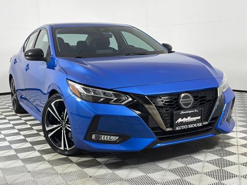 Used 2020 Nissan Sentra SR image 2