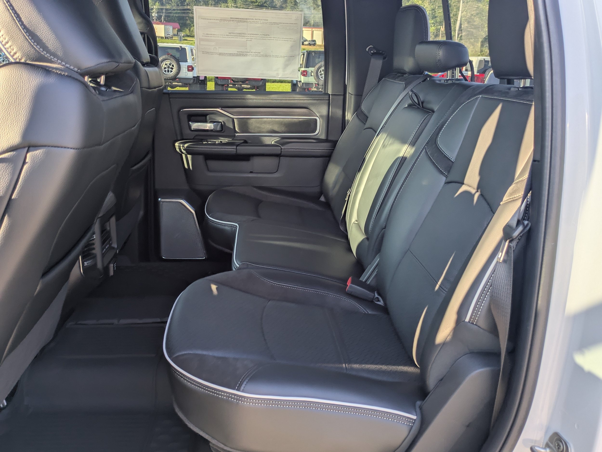 New 2027 RAM 3500 Laramie AWD/4WD image 9