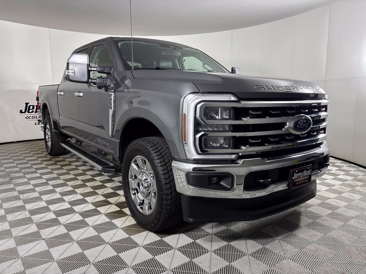 Used 2025 Ford F250 Lariat w/ Chrome Package AWD/4WD image 3