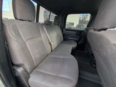 Used 2024 RAM 2500 Tradesman w/ Chrome Appearance Group image 22