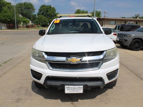Used 2018 Chevrolet Colorado W/T RWD image 3