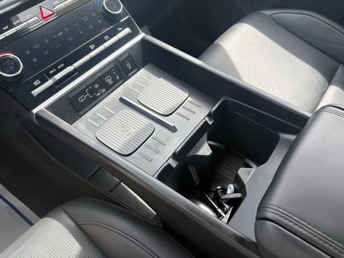 Used 2025 Hyundai Santa Fe Limited FWD image 22