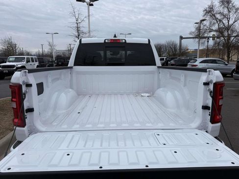 New 2026 RAM 1500 Laramie AWD/4WD image 32