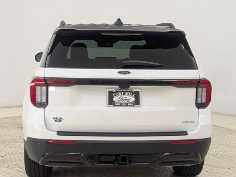 New 2026 Ford Explorer ST-Line w/ ST-Line Street Pack image 10