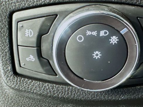 Used 2017 Ford F150 Lariat image 13