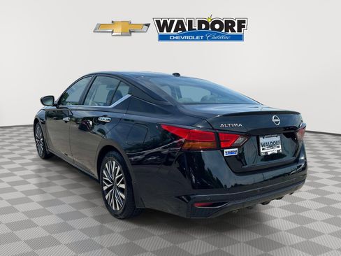 Used 2024 Nissan Altima 2.5 SV FWD image 4