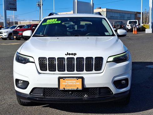 Used 2021 Jeep Cherokee Latitude Plus image 2