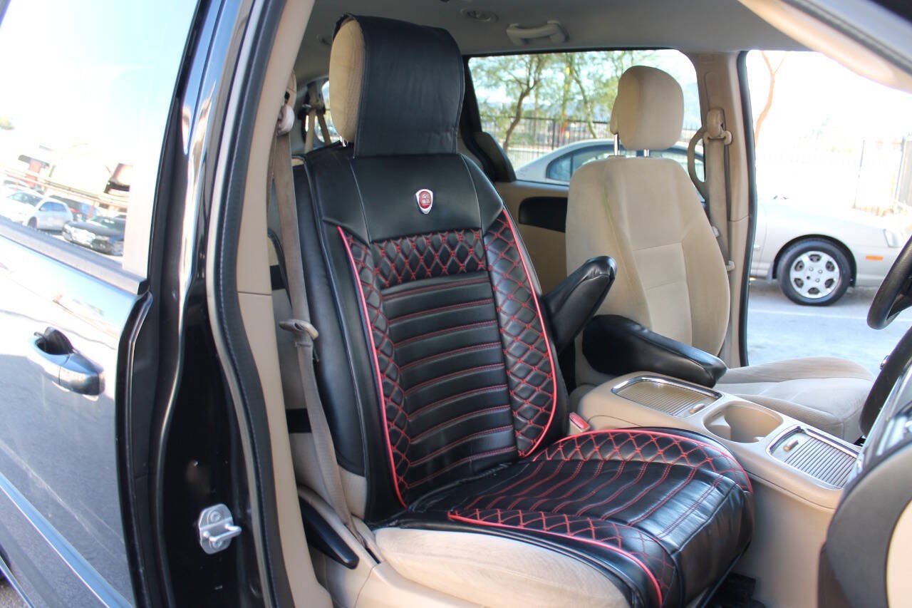 Used 2016 Dodge Grand Caravan SXT FWD image 37