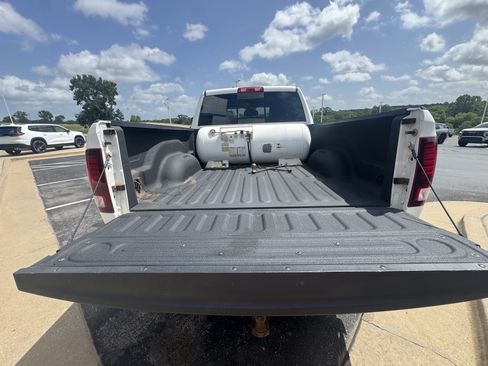 Used 2018 RAM 2500 Laramie w/ Sport Appearance Group AWD/4WD image 9