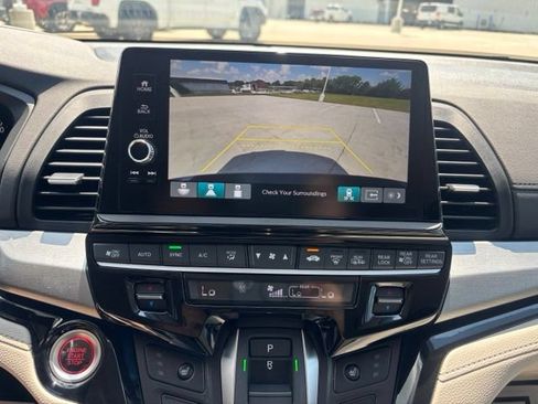 Used 2026 Honda Odyssey Touring image 13