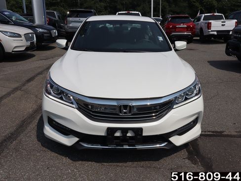 Used 2016 Honda Accord Sport image 4