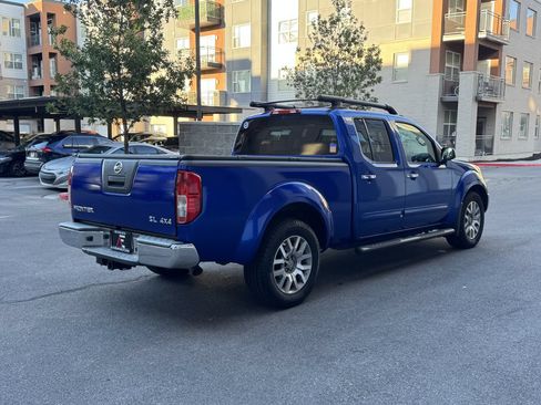 Used 2012 Nissan Frontier SL w/ Moonroof Pkg AWD/4WD image 7