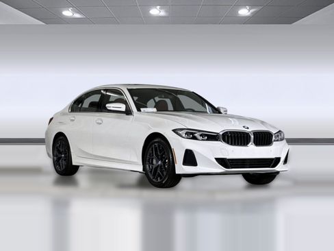 New 2026 BMW 330i Sedan w/ Premium Package RWD image 6