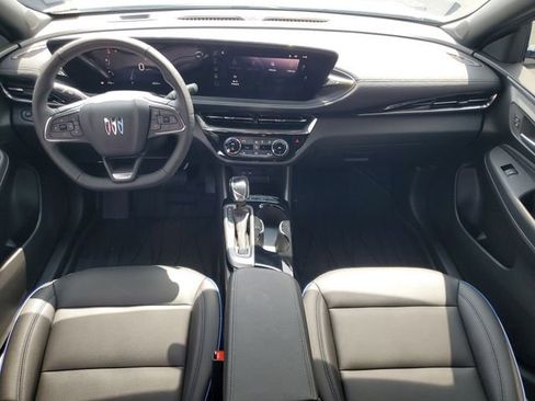 Used 2025 Buick Envista Sport Touring w/ Convenience I Package FWD image 25