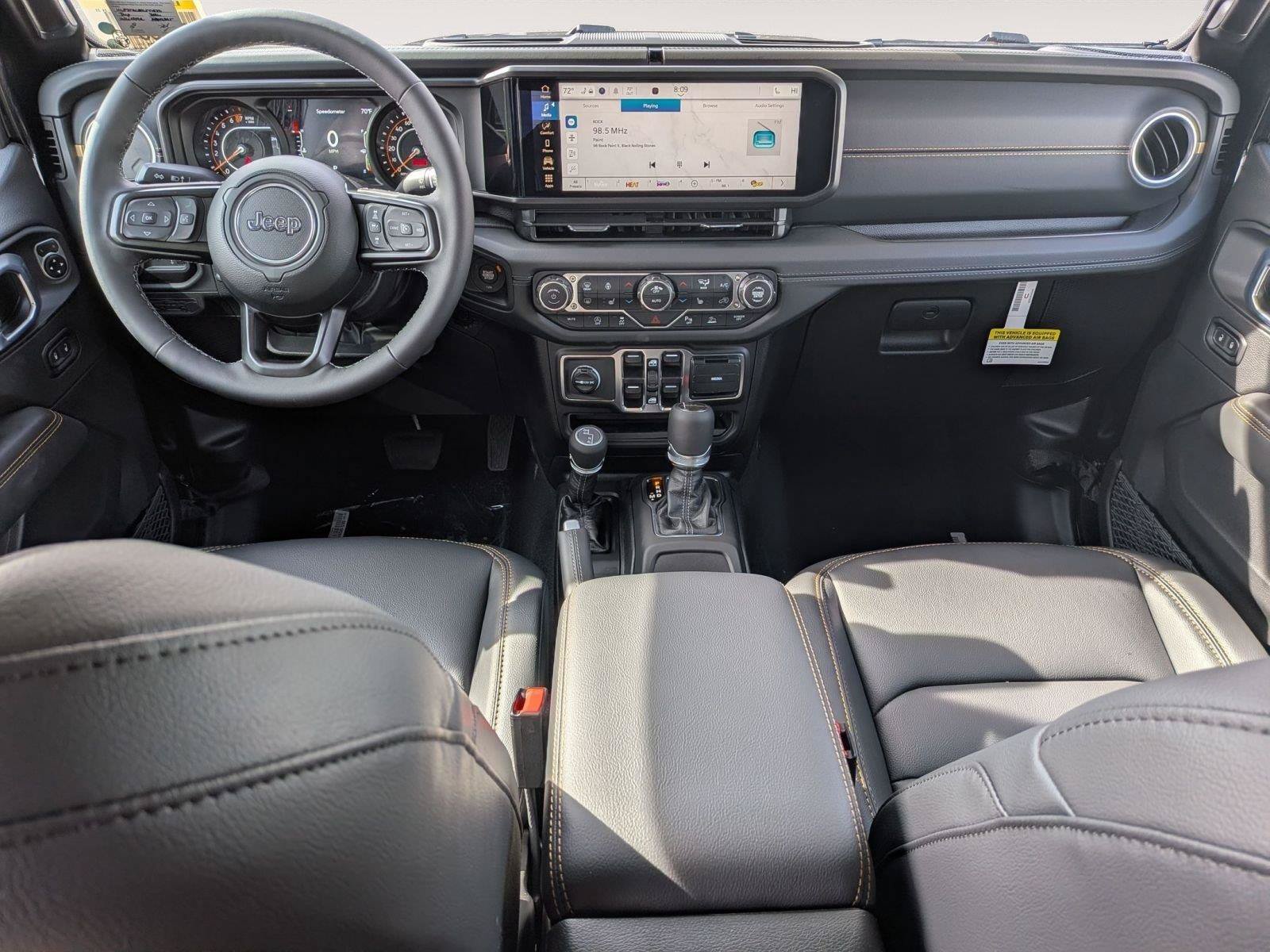 New 2026 Jeep Gladiator Sport AWD/4WD image 17