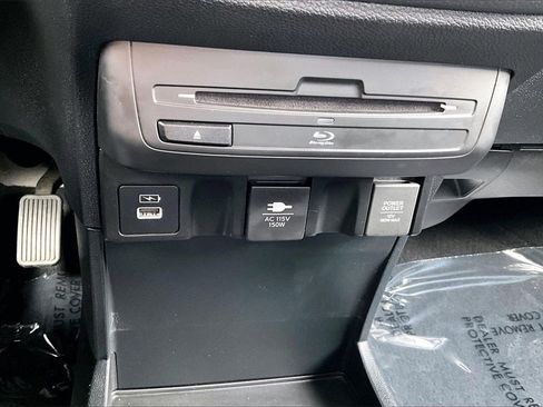 Used 2023 Honda Odyssey Touring image 15