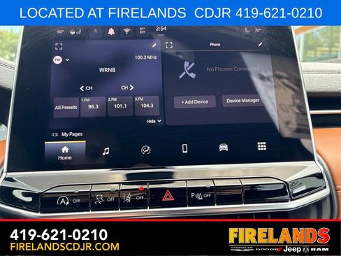 Used 2025 Jeep Compass Limited AWD/4WD image 18