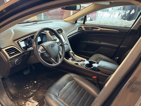 Used 2015 Ford Fusion SE w/ Equipment Group 202A image 19