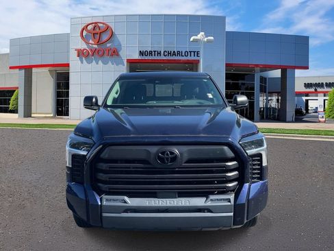 Used 2022 Toyota Tundra SR5 w/ SR5 Convenience Package RWD image 3