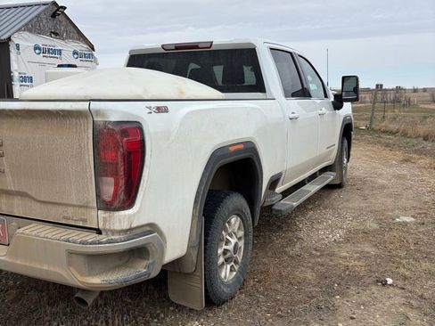 Used 2020 GMC Sierra 2500 SLE w/ SLE Convenience Package AWD/4WD image 4