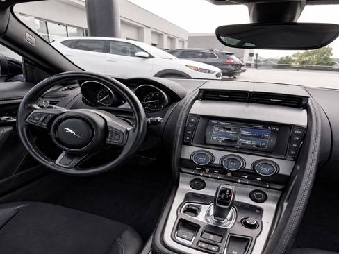 Used 2017 Jaguar F-TYPE Coupe RWD image 10