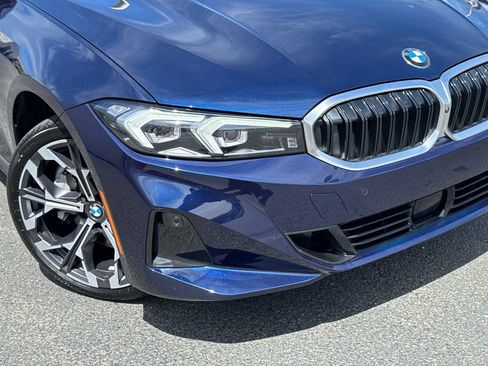 Used 2025 BMW 330i Sedan w/ Premium Package RWD image 6