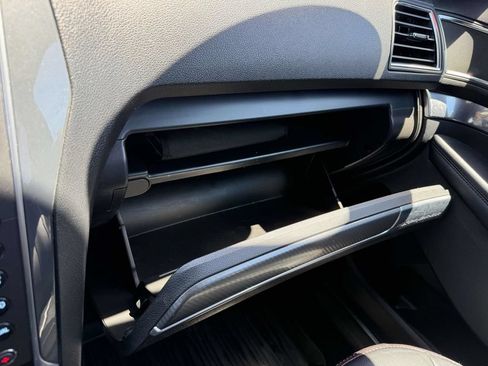 Used 2019 Ford Explorer Sport AWD/4WD image 37