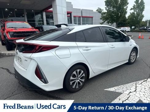Used 2021 Toyota Prius Prime XLE FWD image 6