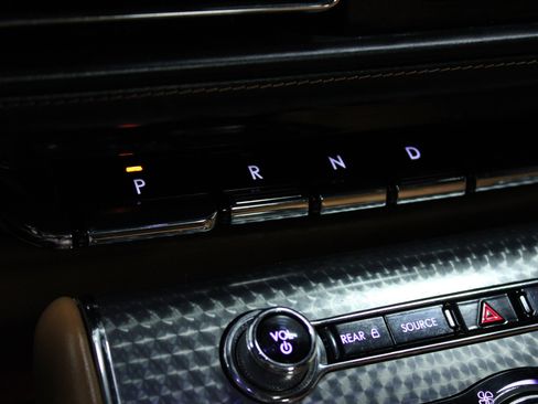 Used 2020 Lincoln Aviator Black Label Grand Touring w/ Class IV Trailer Tow Package image 25