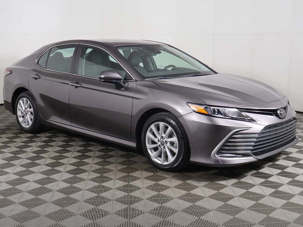 Used 2023 Toyota Camry LE FWD image 2