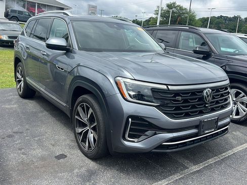 Used 2024 Volkswagen Atlas SEL Premium R-Line AWD/4WD image 7