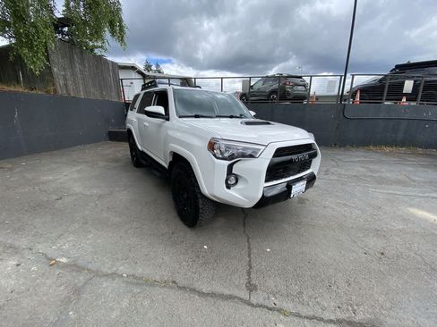 Used 2020 Toyota 4Runner TRD Pro AWD/4WD image 8
