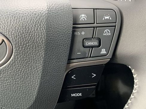 Certified 2026 Toyota Camry Hybrid w/ Multimedia Upgrade Package FWD image 28