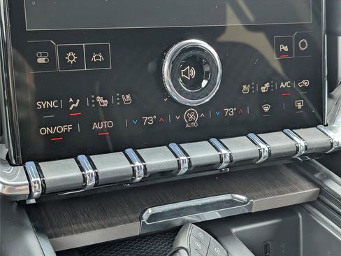 New 2026 GMC Acadia Denali w/ Super Cruise Package image 11