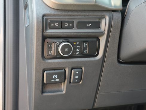 Used 2024 Ford F150 Lariat w/ Equipment Group 502A High AWD/4WD image 18