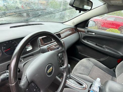 Used 2012 Chevrolet Impala LT w/ LT Sunroof Package FWD image 9