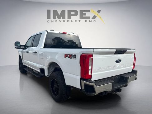 Used 2025 Ford F250 XLT w/ FX4 Off-Road Package AWD/4WD image 3