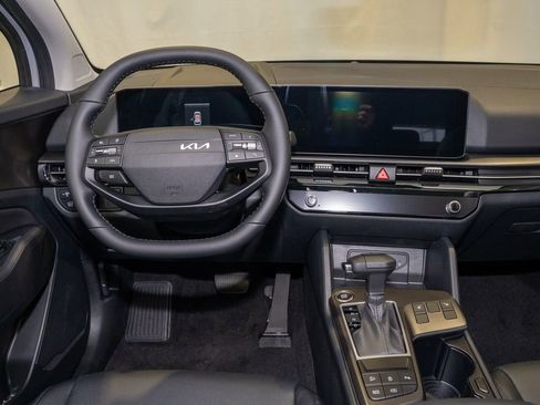 New 2026 Kia Sportage EX image 8