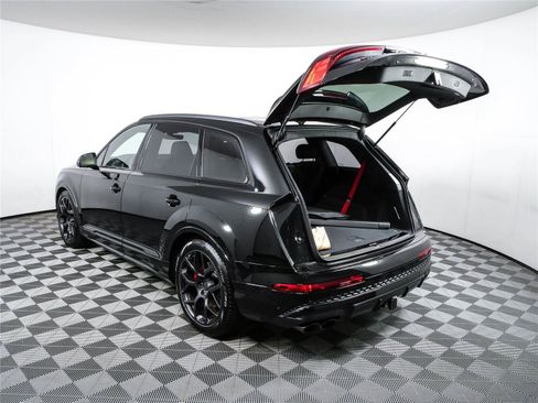 New 2026 Audi SQ7 Prestige AWD/4WD image 37