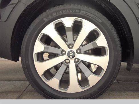 Used 2021 Kia Telluride S AWD/4WD image 10