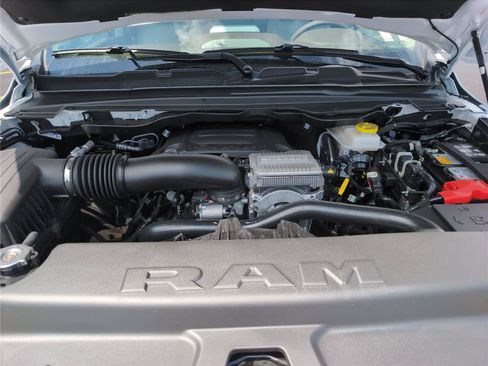 New 2026 RAM 1500 Laramie AWD/4WD image 17
