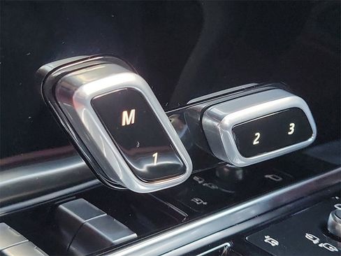 New 2026 Land Rover Range Rover SE image 27