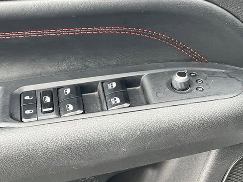 Used 2024 Jeep Compass Trailhawk image 12