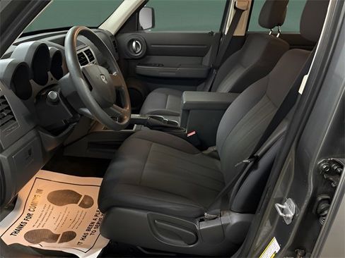 Used 2011 Dodge Nitro Heat image 12