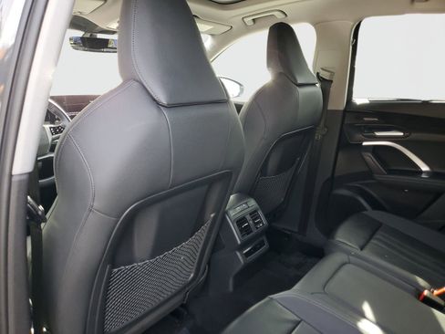 Used 2025 Audi Q5 Premium Plus w/ Premium Plus image 14