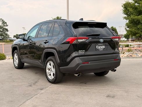 Used 2021 Toyota RAV4 XLE w/ Convenience Package AWD/4WD image 5