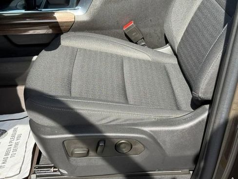 Used 2023 Chevrolet Silverado 1500 LT w/ Z71 Off-Road Package AWD/4WD image 16