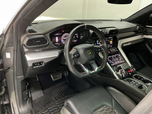 Used 2021 Lamborghini Urus AWD/4WD image 55